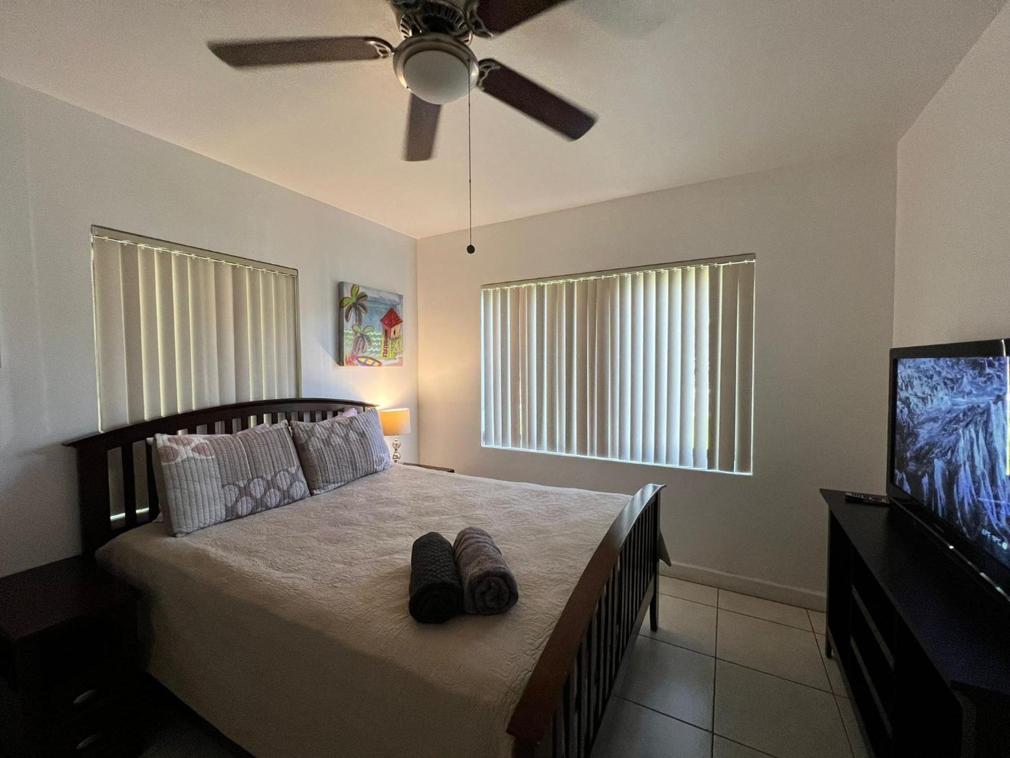 Royal Poinciana Stay Miami Springs Exterior photo